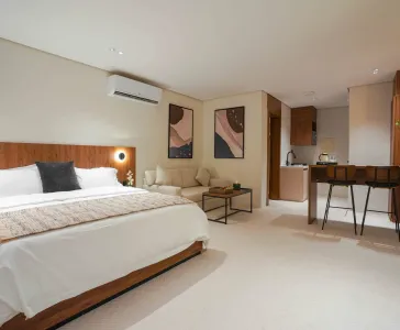 Studio Apartment